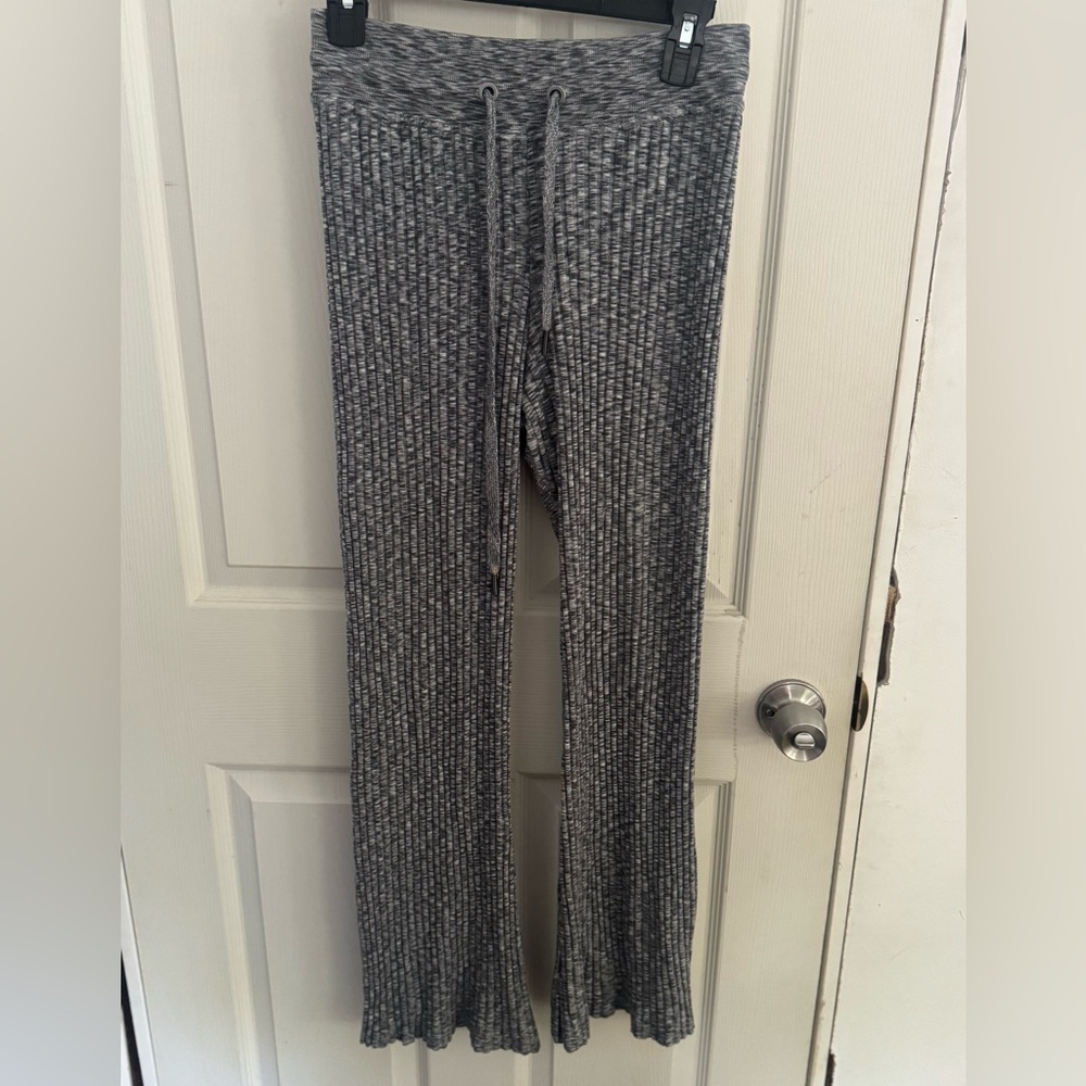 Athleta Revolve Pants Womens Small Petite Gray Ribbed Knit Wide Leg Soft Lounge